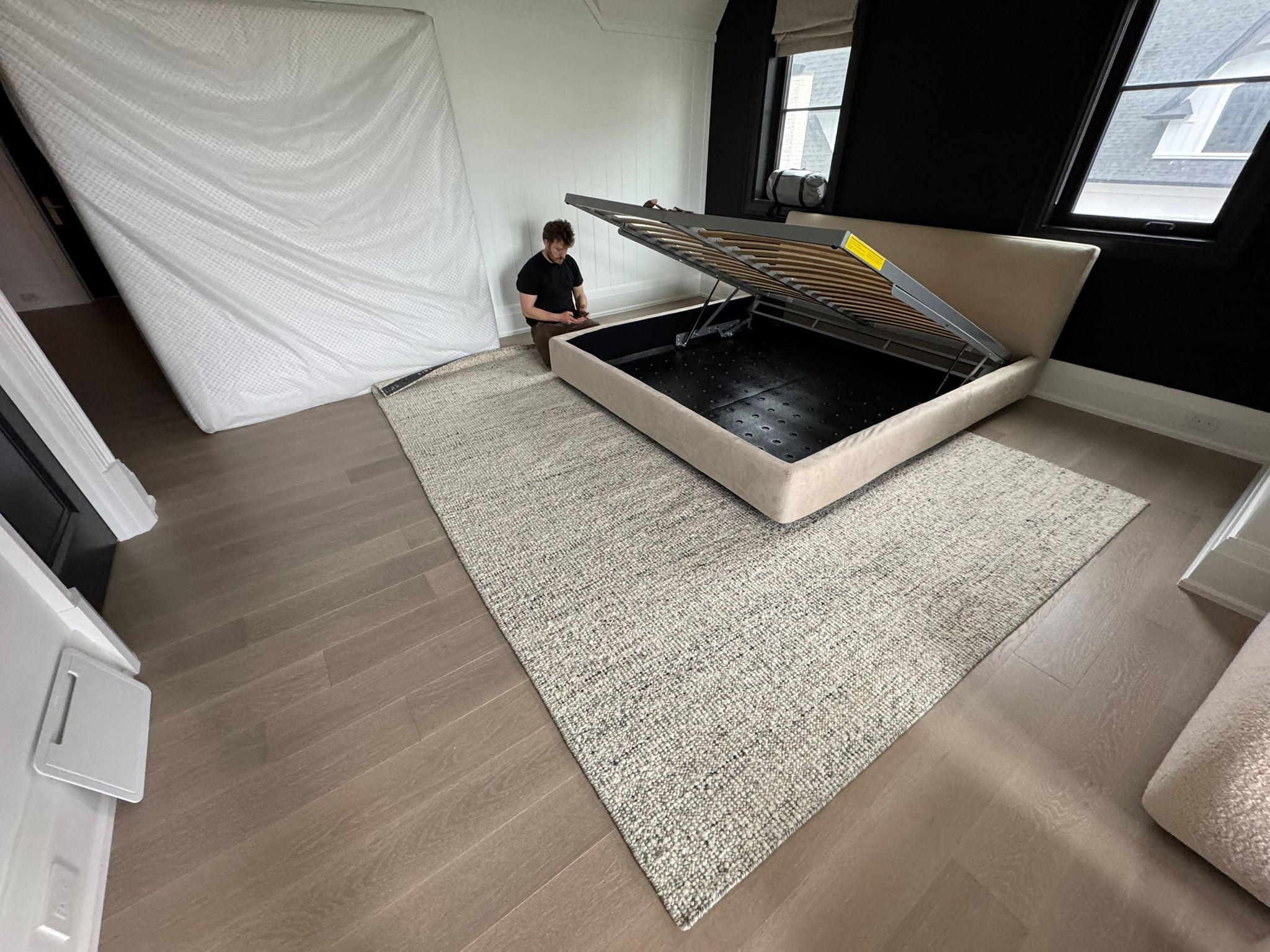 Professional last-mile furniture delivery team delivering to a Toronto residential customer